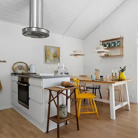 2 Bedroom Cozy In Holiday home Otterup