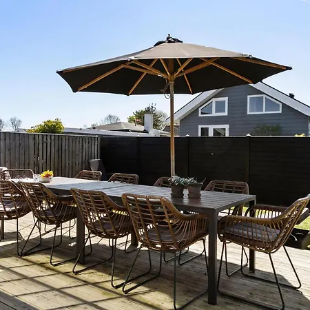 2 Bedroom Cozy In 別荘