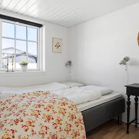 Holiday home 2 Bedroom Cozy In