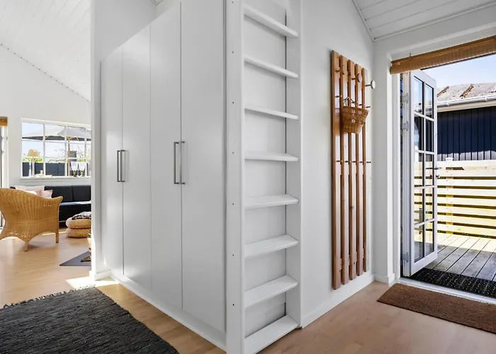 Feriehus 2 Bedroom Cozy In Otterup